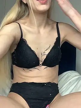 Snapshot of Lolitaxlola chatting on March 23, 2026, 1:48 pm Lolitaxlola online show from March 23, 2026, 1:48 pm