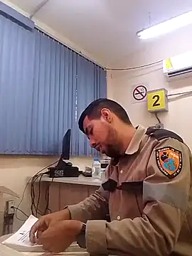 EnriquePersian197 online show from February 20, 2025, 1:51 pm