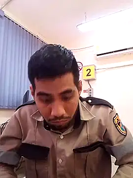 EnriquePersian197 online show from March 3, 2025, 6:33 pm