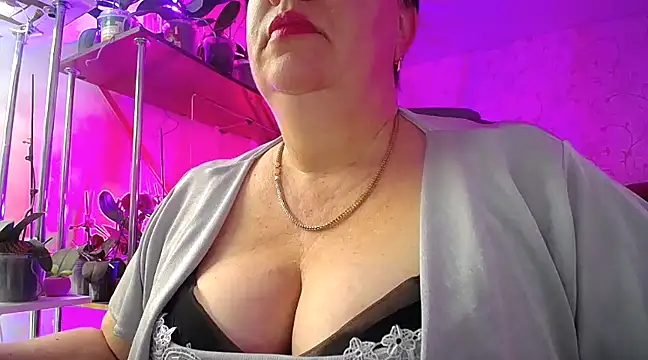 Snapshot of _Sweet_Woman chatting on February 8, 2025, 12:50 pm Sweet Woman online show from February 8, 2025, 12:50 pm