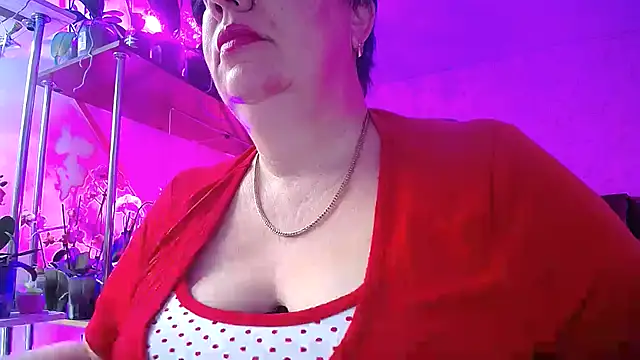 Snapshot of _Sweet_Woman chatting on March 12, 2025, 4:30 am Sweet Woman online show from March 12, 2025, 4:30 am