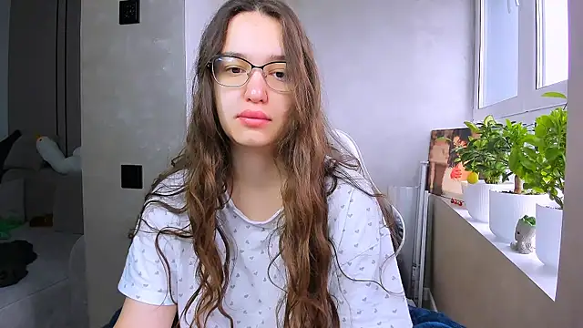 fancy bunny online show from April 24, 2026, 4:37 am