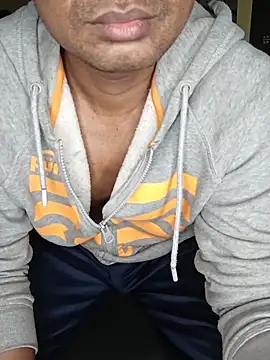 loveboyrp online show from April 1, 2026, 3:07 am