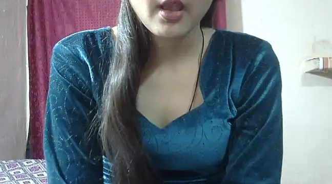 Aayesha online show from December 10, 2024, 11:00 am