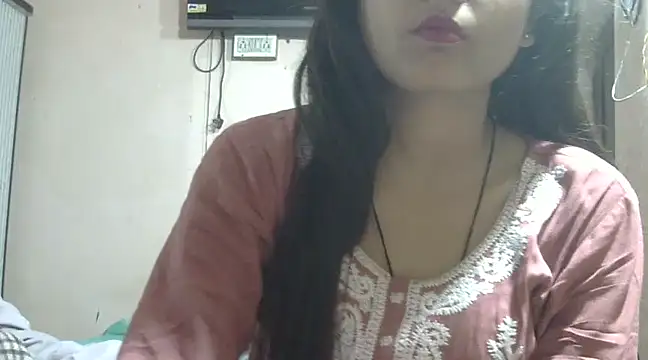 Aayesha online show from March 4, 2025, 3:00 am