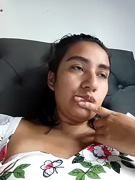 Hellen Alex online show from December 4, 2024, 7:12 pm