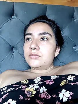 Hellen Alex online show from October 16, 2025, 3:46 pm