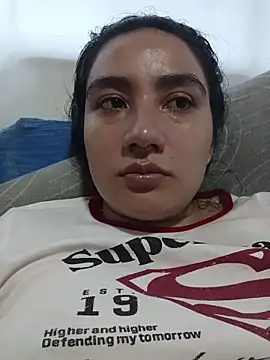 Hellen Alex online show from November 26, 2025, 2:29 pm