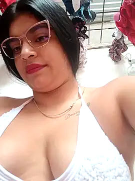 Snapshot of naughty-girl01 chatting on February 6, 2025, 1:10 pm naughty-girl01 online show from February 6, 2025, 1:10 pm