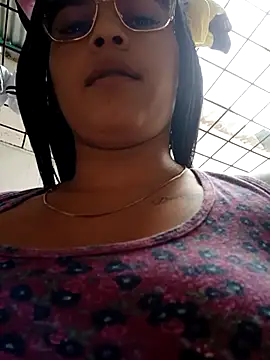 Snapshot of naughty-girl01 chatting on February 14, 2025, 1:29 pm naughty-girl01 online show from February 14, 2025, 1:29 pm