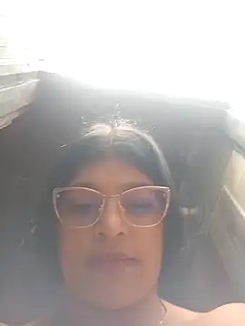 Snapshot of naughty-girl01 chatting on February 22, 2025, 4:40 pm naughty-girl01 online show from February 22, 2025, 4:40 pm