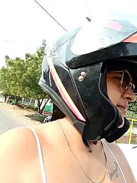 Snapshot of naughty-girl01 chatting on February 28, 2025, 1:47 pm naughty-girl01 online show from February 28, 2025, 1:47 pm