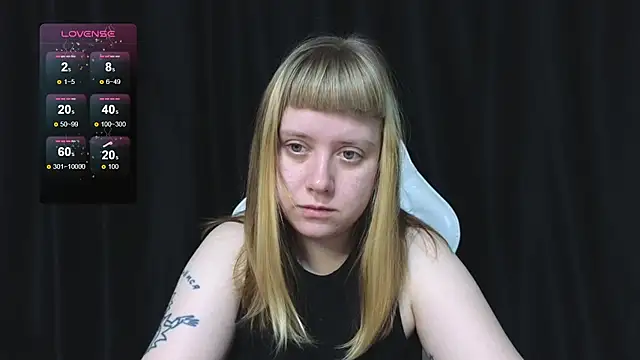 June shy0 online show from November 29, 2025, 6:49 am