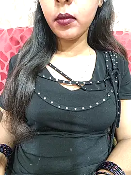 Snapshot of Sharmila-Singh chatting on March 2, 2026, 2:24 pm Sharmila-Singh online show from March 2, 2026, 2:24 pm