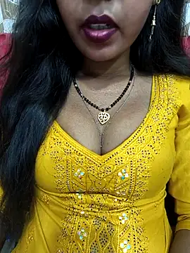 Snapshot of Sharmila-Singh chatting on April 19, 2026, 8:13 am Sharmila-Singh online show from April 19, 2026, 8:13 am