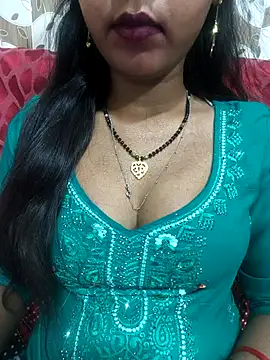 Snapshot of Sharmila-Singh chatting on April 20, 2026, 8:32 pm Sharmila-Singh online show from April 20, 2026, 8:32 pm