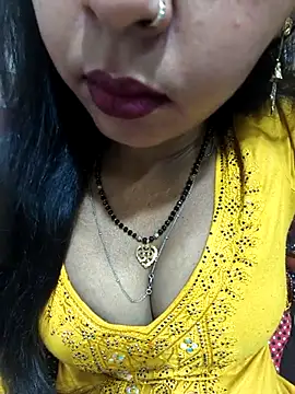 Snapshot of Sharmila-Singh chatting on April 25, 2026, 5:10 am Sharmila-Singh online show from April 25, 2026, 5:10 am