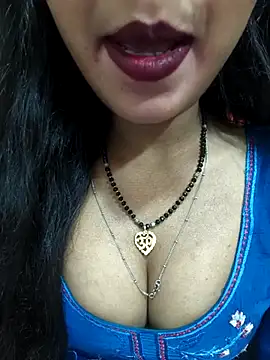 Snapshot of Sharmila-Singh chatting on April 29, 2026, 5:44 am Sharmila-Singh online show from April 29, 2026, 5:44 am