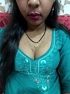 Snapshot of Sharmila-Singh chatting on May 6, 2026, 5:57 am Sharmila-Singh online show from May 6, 2026, 5:57 am