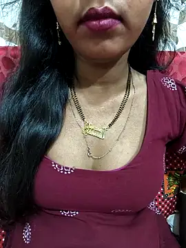 Snapshot of Sharmila-Singh chatting on May 11, 2026, 4:04 pm Sharmila-Singh online show from May 11, 2026, 4:04 pm