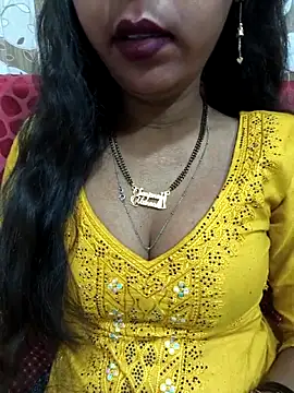Snapshot of Sharmila-Singh chatting on May 12, 2026, 5:21 pm Sharmila-Singh online show from May 12, 2026, 5:21 pm