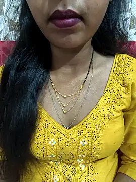 Snapshot of Sharmila-Singh chatting on May 26, 2026, 7:26 am Sharmila-Singh online show from May 26, 2026, 7:26 am
