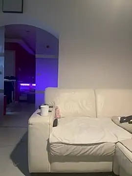 Snapshot of sissytrainz chatting on March 17, 2026, 5:44 am sissytrainz online show from March 17, 2026, 5:44 am