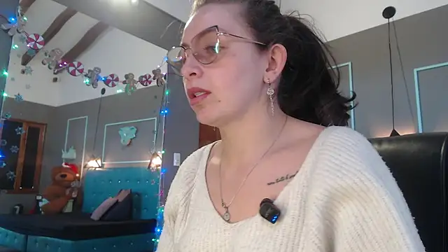  isaabellaa online show from December 18, 2025, 1:50 pm