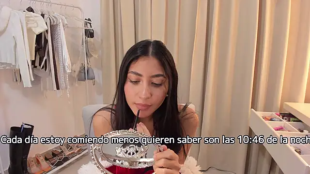 Snapshot of Sweetnaughtygirl_ chatting on December 28, 2024, 3:47 am Sweetnaughtygirl  online show from December 28, 2024, 3:47 am