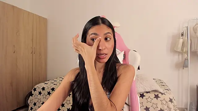 Snapshot of Sweetnaughtygirl_ chatting on March 9, 2025, 6:06 am Sweetnaughtygirl  online show from March 9, 2025, 6:06 am