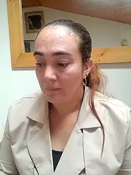 skayhot  online show from April 1, 2026, 1:52 pm