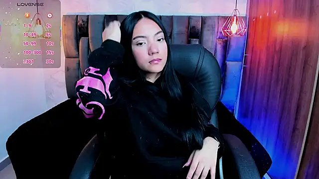 Snapshot of miichael_black chatting on February 18, 2026, 9:55 pm miichael black online show from February 18, 2026, 9:55 pm