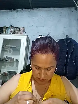 Edged Hot69 online show from December 22, 2025, 2:19 am