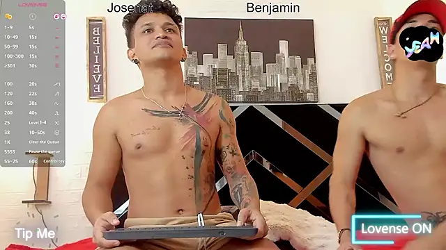 Snapshot of toyboys1 chatting on February 13, 2026, 4:30 am toyboys1 online show from February 13, 2026, 4:30 am