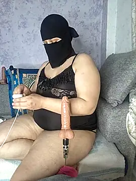 Snapshot of Cat_Sharisa chatting on July 3, 2026, 7:31 pm Cat Sharisa online show from July 3, 2026, 7:31 pm