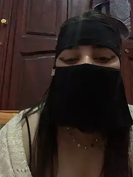 Snapshot of Miss-Soka chatting on December 17, 2024, 5:07 am Miss-Soka online show from December 17, 2024, 5:07 am