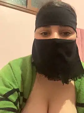 Snapshot of Miss-Soka chatting on January 27, 2025, 5:47 am Miss-Soka online show from January 27, 2025, 5:47 am