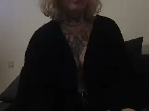 blondy40 online show from March 16, 2025, 11:14 pm