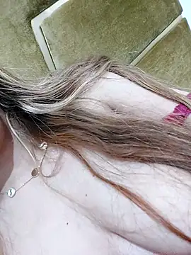 7alawa-44 online show from November 10, 2025, 1:54 pm