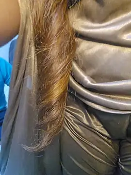 Awesomelusty online show from April 30, 2026, 6:25 pm