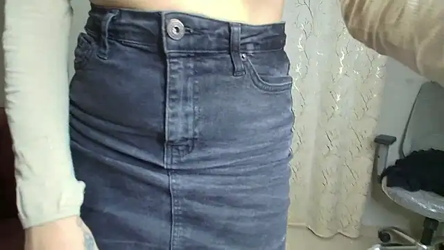 nayra malhotra online show from February 16, 2026, 10:55 am