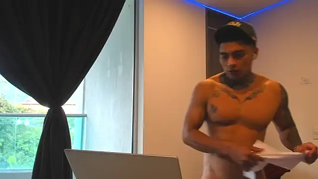 Dominiofit online show from June 3, 2026, 6:24 pm