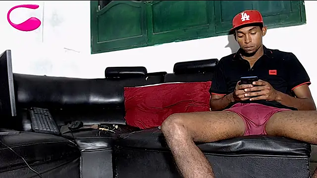 Snapshot of Deleon1995 chatting on January 3, 2025, 1:16 am Deleon1995 online show from January 3, 2025, 1:16 am