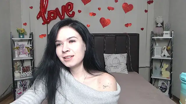 JasmineKouch online show from February 24, 2026, 6:17 pm