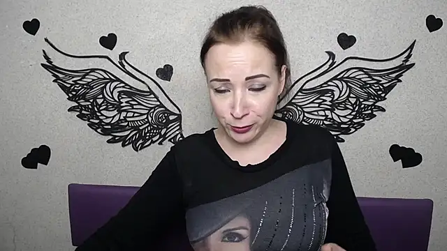 ElizabethSho online show from March 15, 2026, 6:30 am