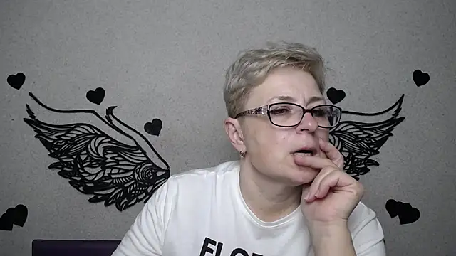 EmiliaGree online show from March 27, 2026, 6:18 pm