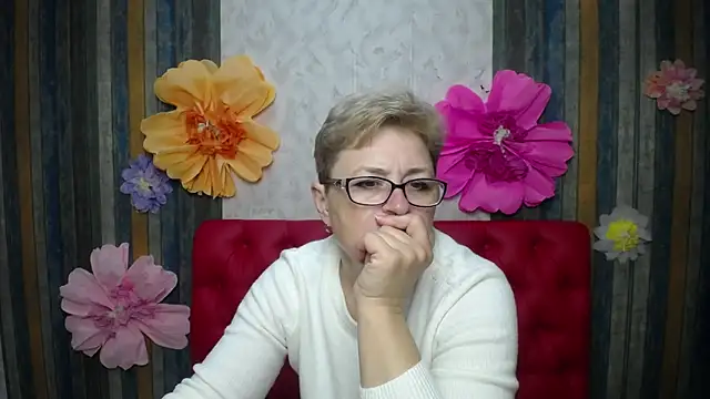EmiliaGree online show from April 28, 2026, 5:07 pm
