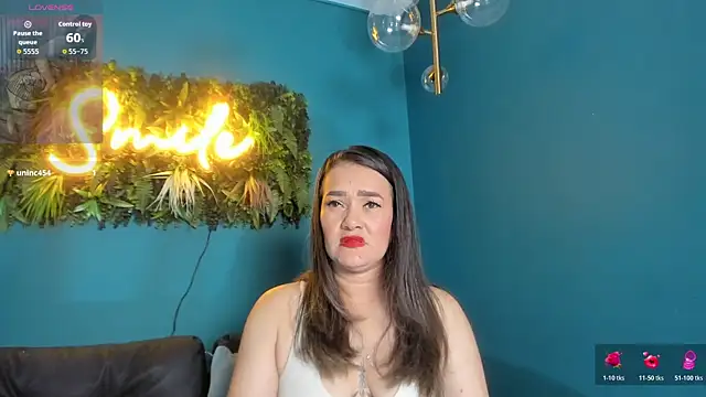 celestelewis online show from December 13, 2025, 7:53 pm