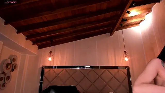 ValeriaVelvet online show from October 27, 2025, 12:09 pm