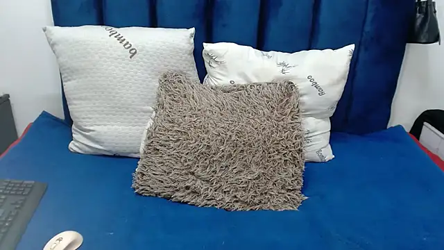 Thickchocolatex2 online show from March 14, 2026, 4:01 pm